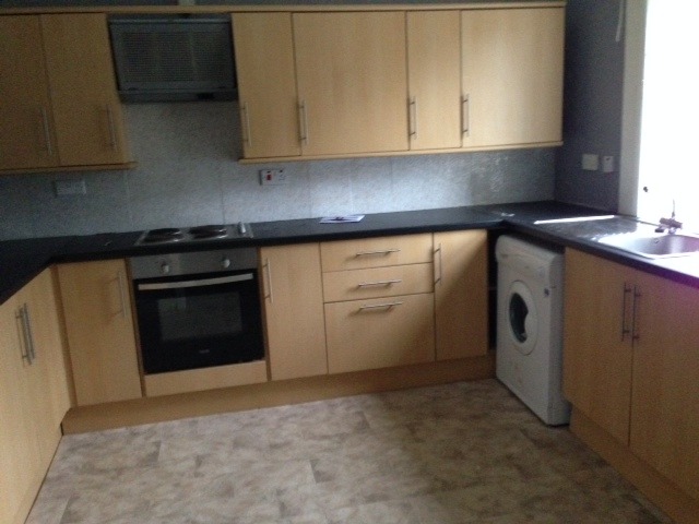  Image of 2 bedroom Flat to rent in Holmscroft Street Greenock PA15 at Greenock Inverclyde Inverclyde, PA15 4DF