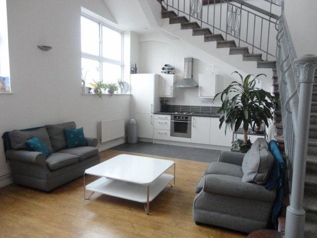 Image of 2 bedroom Flat to rent in Blenheim Road Mossley Hill Liverpool L18 at Allerton  Liverpool, L18 1EH