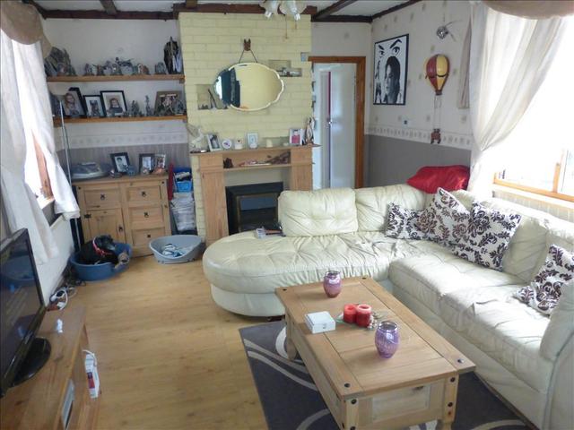  Image of 3 bedroom Detached house for sale in Homefield Avenue Lowestoft NR33 at Homefield Avenue  Lowestoft, NR33 9BT
