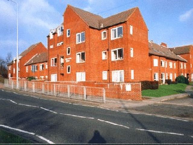 Image of 1 bedroom Retirement Property for sale in Hulbert Road Waterlooville PO7 at Hulbert Road  Waterlooville, PO7 7JZ