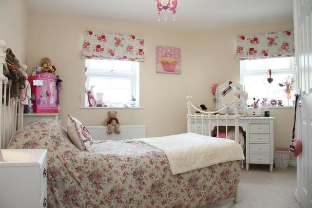  Image of 4 bedroom Detached house for sale in Honey Pot Drive Baildon Shipley BD17 at Baildon Shipley Baildon, BD17 5TJ