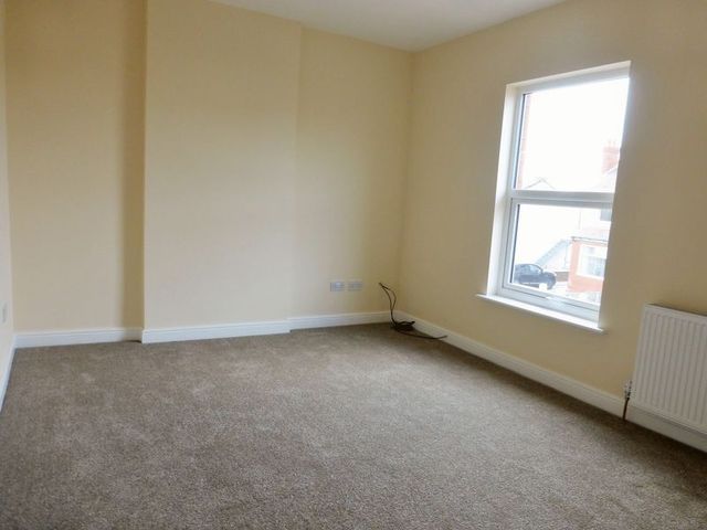  Image of 2 bedroom Flat to rent in Hoole Lane Banks Southport PR9 at Hoole Lane Banks Southport, PR9 8BD