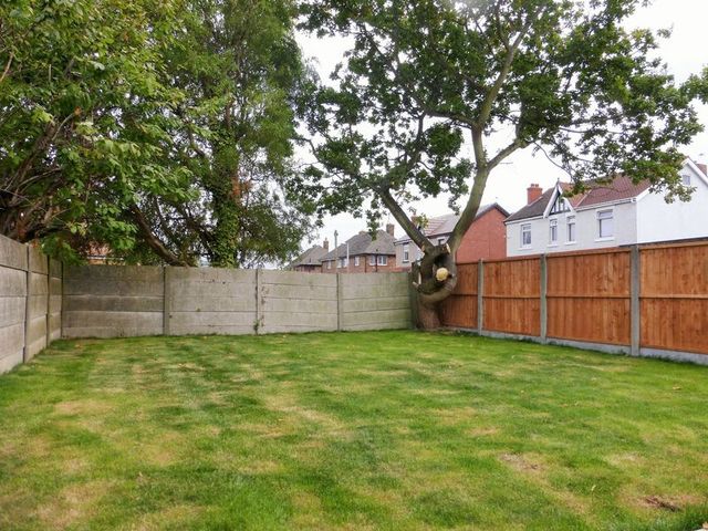  Image of 2 bedroom Flat to rent in Hoole Lane Banks Southport PR9 at Hoole Lane Banks Southport, PR9 8BD