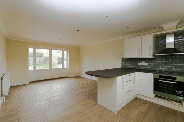  Image of 4 bedroom Detached house for sale in Hop Row Haddenham Ely CB6 at Hop Row Haddenham Haddenham, CB6 3SR