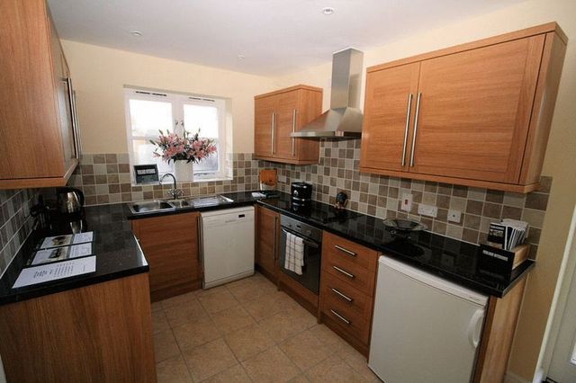  Image of 3 bedroom Terraced house to rent in Hop Row Haddenham Ely CB6 at Hop Row Haddenham Ely, CB6 3SR
