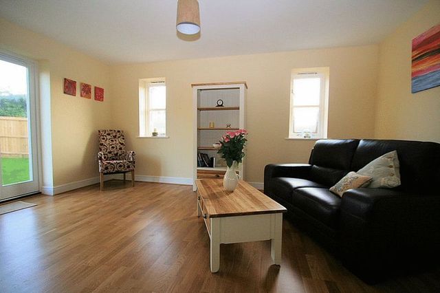  Image of 3 bedroom Terraced house to rent in Hop Row Haddenham Ely CB6 at Hop Row Haddenham Ely, CB6 3SR