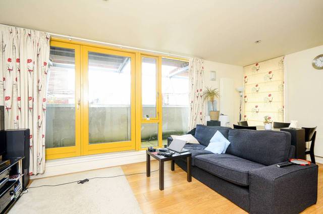  Image of 2 bedroom Flat for sale in Hop Street London SE10 at Hop Street  Greenwich, SE10 0QR