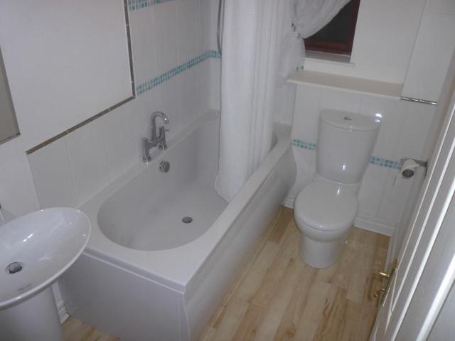  Image of 1 bedroom Flat to rent in Hope Park Gardens Bathgate EH48 at Bathgate West Lothian West Lothian, EH48 2QU