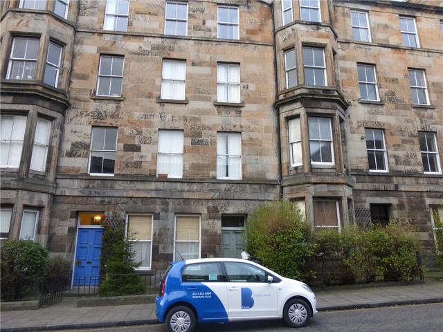  Image of 4 bedroom Flat to rent in Hope Park Terrace Edinburgh EH8 at Newington Edinburgh Edinburgh, EH8 9LZ