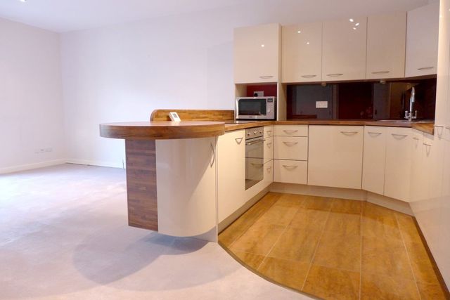  Image of 3 bedroom Flat to rent in Hopetoun Crescent Edinburgh EH7 at Leith Walk Edinburgh Edinburgh, EH7 4AU