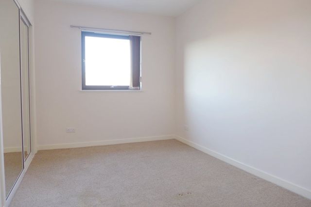 Image of 3 bedroom Flat to rent in Hopetoun Crescent Edinburgh EH7 at Leith Walk Edinburgh Edinburgh, EH7 4AU