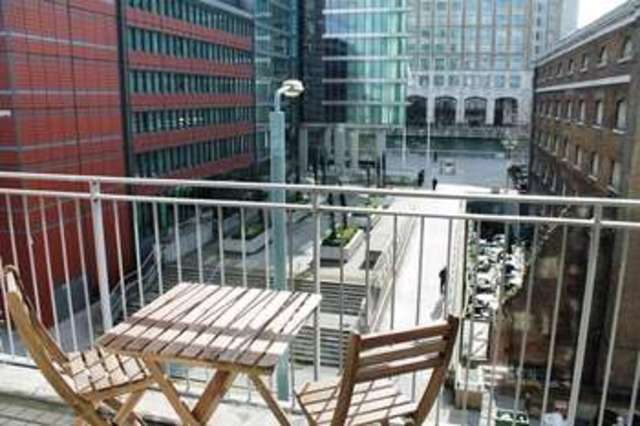  Image of 2 bedroom Flat to rent in Hertsmere Road London E14 at 15 Hertsmere Road  Canary Wharf, E14 4AW