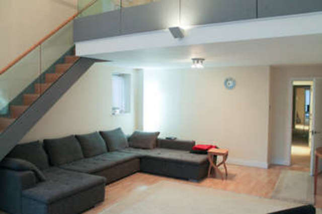  Image of 3 bedroom Flat to rent in Hertsmere Road London E14 at Hertsmere Road  London, E14 4AW