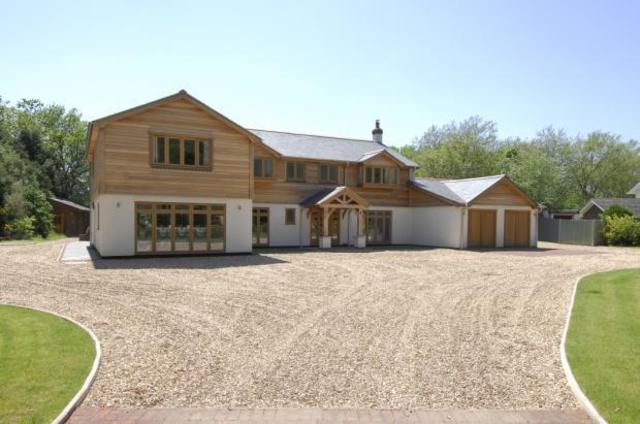  Image of 5 bedroom Detached house for sale in Horsell Common Horsell Woking GU21 at Horsell Surrey Horsell, GU21 4XZ