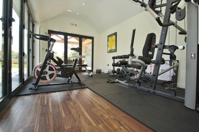  Image of 5 bedroom Detached house for sale in Horsell Common Horsell Woking GU21 at Horsell Surrey Horsell, GU21 4XZ