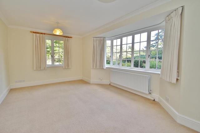  Image of 5 bedroom Detached house for sale in Horsell Park Horsell Woking GU21 at Horsell Surrey Horsell, GU21 4LW