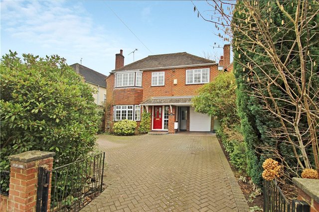  Image of 4 bedroom Detached house for sale in Horsell Way Horsell Woking GU21 at Horsell Surrey Horsell, GU21 4UJ