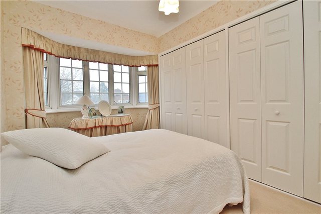  Image of 4 bedroom Detached house for sale in Horsell Way Horsell Woking GU21 at Horsell Surrey Horsell, GU21 4UJ