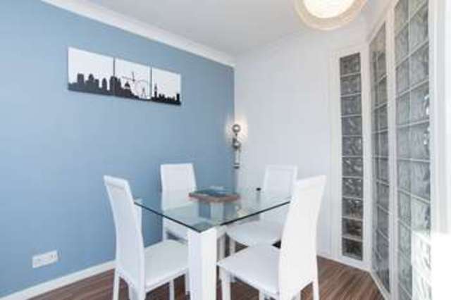  Image of 2 bedroom Flat for sale in Horseshoe Close London E14 at Docklands, E14 3EP