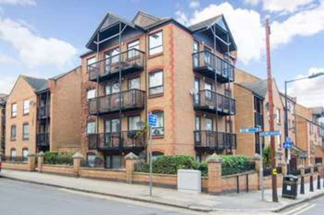  Image of 2 bedroom Flat for sale in Horseshoe Close London E14 at Docklands, E14 3EP