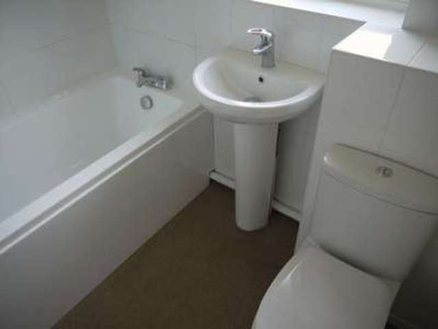  Image of 3 bedroom Semi-Detached house to rent in Angelica Gardens Horton Heath Eastleigh SO50 at Angelica Gardens Horton Heath Eastleigh, SO50 7PA