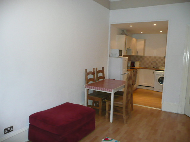  Image of 2 bedroom Flat to rent in Hotspur Street Glasgow G20 at North Kelvinside Glasgow Glasgow, G20 8NL
