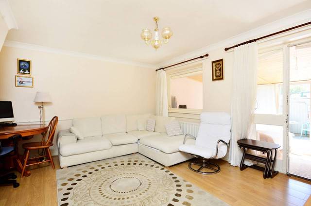  Image of 4 bedroom Detached house for sale in Howard Road London N16 at Howard Road  Stoke Newington, N16 8PU