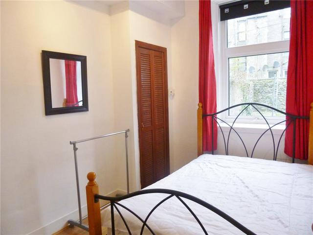 Image of 1 bedroom Flat to rent in Howburn Place Aberdeen AB11 at City Centre Aberdeen Aberdeen, AB11 6XT