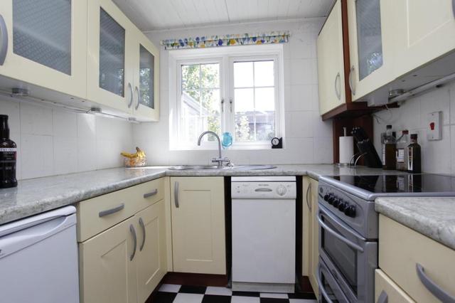  Image of 2 bedroom Terraced house for sale in Howland Way London SE16 at Howland Way  Surrey Quays, SE16 6HW
