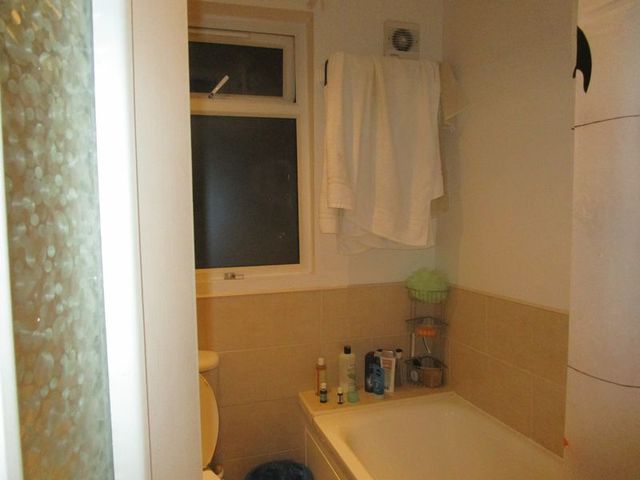  Image of 1 bedroom Flat for sale in Hoxton Street London N1 at Hoxton Street Array Hoxton, N1 6SH