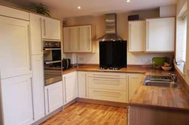 Image of 4 bedroom Semi-Detached house for sale in Hudscroft Drive Hook Goole DN14 at Hook East Yorkshire, DN14 5AG