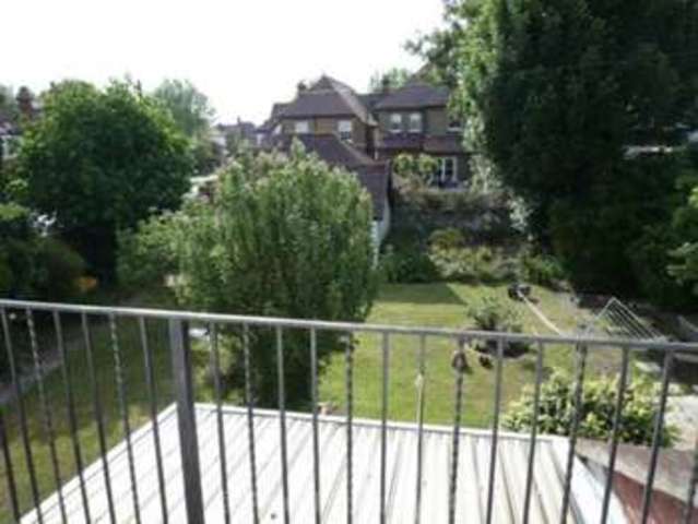  Image of 7 bedroom House Share to rent in Canewdon Road Westcliff-on-Sea SS0 at Canewdon Road  Westcliff On Sea, SS0 7NE