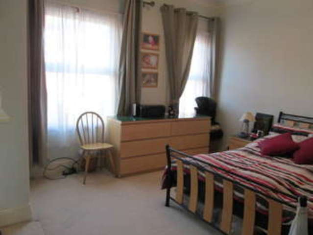  Image of 3 bedroom Terraced house to rent in Humber Avenue Coventry CV1 at Lower Stoke Coventry, CV1 2AQ