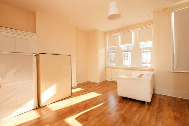  Image of 3 bedroom Detached house for sale in Huntly Road London SE25 at Huntley Road  South Norwood, SE25 6QY