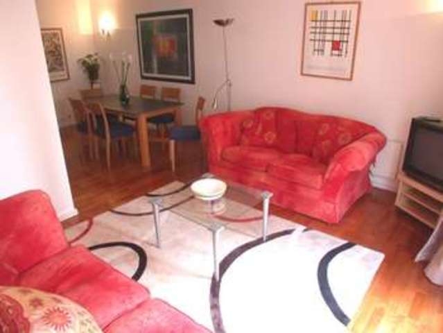  Image of 3 bedroom Flat for sale in Hutchings Street London E14 at Hutchings Street  Docklands, E14 8JY