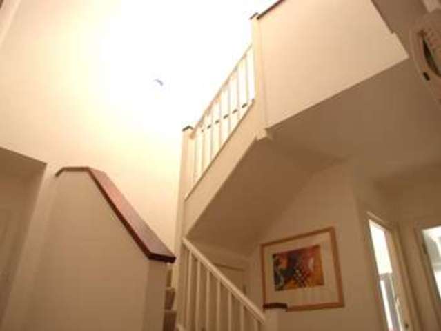  Image of 3 bedroom Flat for sale in Hutchings Street London E14 at Hutchings Street  Docklands, E14 8JY
