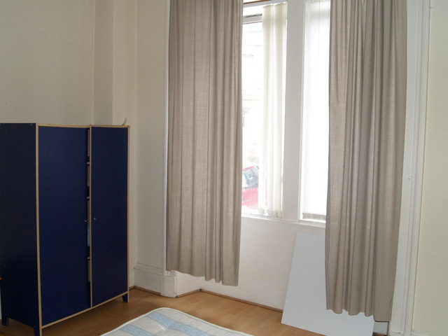  Image of 1 bedroom Flat to rent in Ibrox Street Govan Glasgow G51 at Ibrox Glasgow Glasgow, G51 1AQ