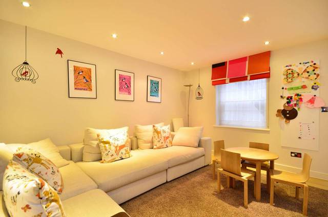  Image of 1 bedroom Flat to rent in Ifield Road London SW10 at Ifield Road  Chelsea, SW10 9AD