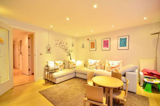  Image of 1 bedroom Flat to rent in Ifield Road London SW10 at Ifield Road  Chelsea, SW10 9AD