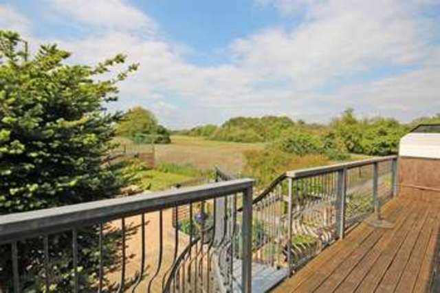  Image of 4 bedroom Town House for sale in Iford Bridge Home Park Old Bridge Road Iford Bournemouth BH6 at Iford Lane  Bournemouth, BH6 5NF