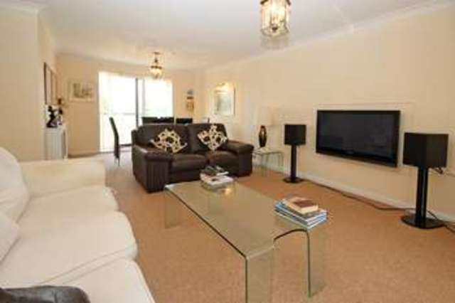  Image of 4 bedroom Town House for sale in Iford Bridge Home Park Old Bridge Road Iford Bournemouth BH6 at Iford Lane  Bournemouth, BH6 5NF