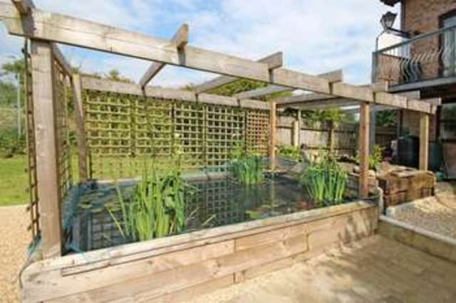  Image of 4 bedroom Town House for sale in Iford Bridge Home Park Old Bridge Road Iford Bournemouth BH6 at Iford Lane  Bournemouth, BH6 5NF