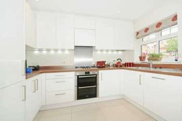  Image of 4 bedroom Detached house for sale in Imperial Way Croxley Green Rickmansworth WD3 at Off Harvey Road  Croxley Green, WD3 3FL
