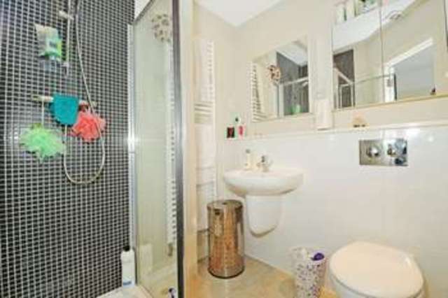  Image of 4 bedroom Detached house for sale in Imperial Way Croxley Green Rickmansworth WD3 at Off Harvey Road  Croxley Green, WD3 3FL