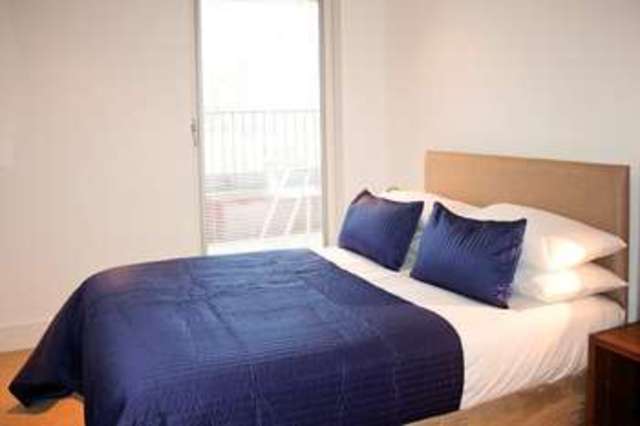  Image of 2 bedroom Flat for sale in Indescon Square London E14 at Canary Wharf, E14 9DQ