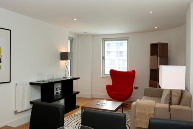  Image of 2 bedroom Flat for sale in Indescon Square London E14 at Canary Wharf, E14 9DQ