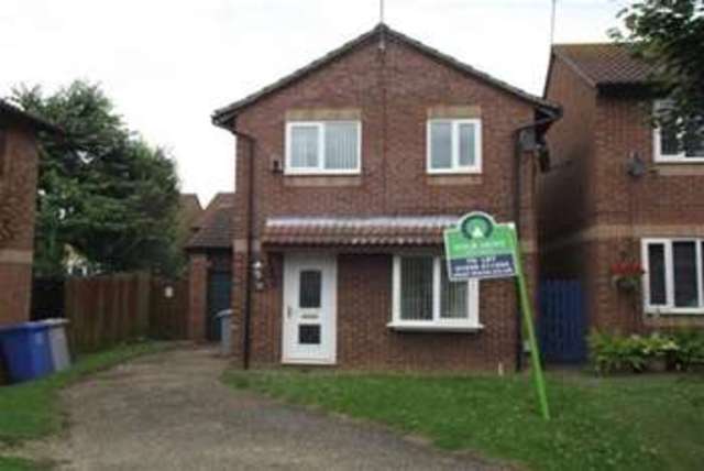  Image of 3 bedroom Detached house to rent in Arundel Court Kettering NN15 at Kettering, NN15 5NR