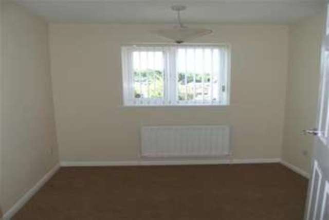  Image of 3 bedroom Detached house to rent in Arundel Court Kettering NN15 at Kettering, NN15 5NR