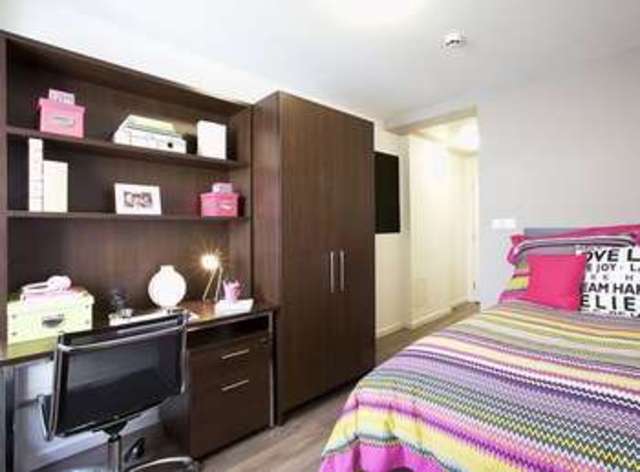  Image of 1 bedroom Property to rent in Isledon Road London N7 at Isledon Road  London, N7 7JR