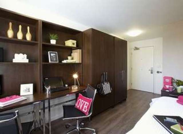  Image of 1 bedroom Property to rent in Isledon Road London N7 at Isledon Road  London, N7 7JR